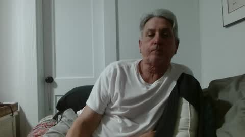 Snapshot of pirate334 chatting on 05-05-26, 01:57 pirate334 online show from 05-05-26, 01:57