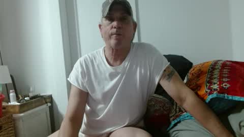 Snapshot of pirate334 chatting on 05-18-26, 05:46 pirate334 online show from 05-18-26, 05:46