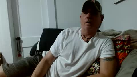 Snapshot of pirate334 chatting on 05-24-26, 01:32 pirate334 online show from 05-24-26, 01:32