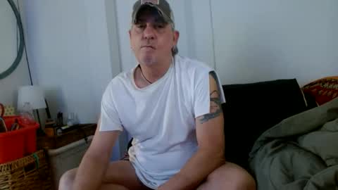Snapshot of pirate334 chatting on 06-05-26, 08:14 pirate334 online show from 06-05-26, 08:14