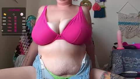 Em online show from 12-15-24, 09:42