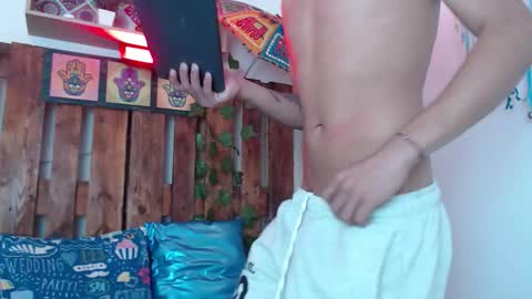 Snapshot of piter_vanegas chatting on 11-13-25, 04:44 piter_vanegas online show from 11-13-25, 04:44