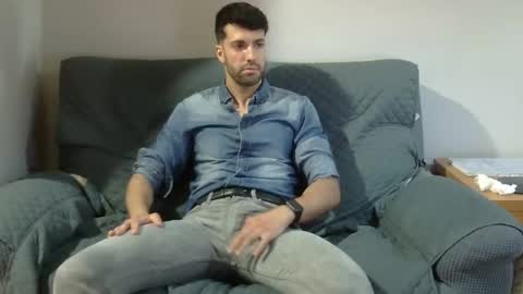 Snapshot of pitruki00 chatting on 05-22-26, 01:06 pitruki00 online show from 05-22-26, 01:06