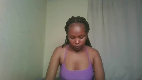 Snapshot of pixie_roman chatting on 12-08-24, 09:13 Majesty online show from 12-08-24, 09:13