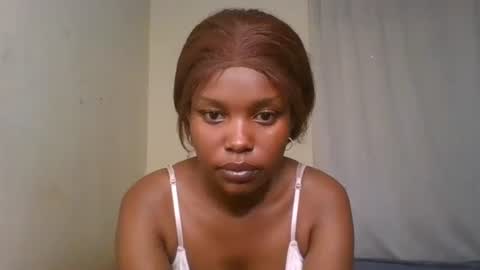 Snapshot of pixie_roman chatting on 12-22-24, 11:22 Majesty online show from 12-22-24, 11:22