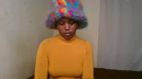 Snapshot of pixie_roman chatting on 02-12-25, 11:29 Majesty online show from 02-12-25, 11:29