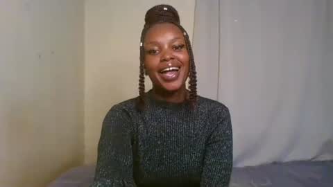 Snapshot of pixie_roman chatting on 02-26-25, 09:10 Majesty online show from 02-26-25, 09:10