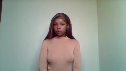 Snapshot of pixie_roman chatting on 10-02-25, 07:37 Majesty online show from 10-02-25, 07:37