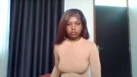 Snapshot of pixie_roman chatting on 10-15-25, 04:01 Majesty online show from 10-15-25, 04:01