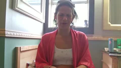 Snapshot of pixieluxxx chatting on 04-08-26, 01:11 PixieLuxXx online show from 04-08-26, 01:11