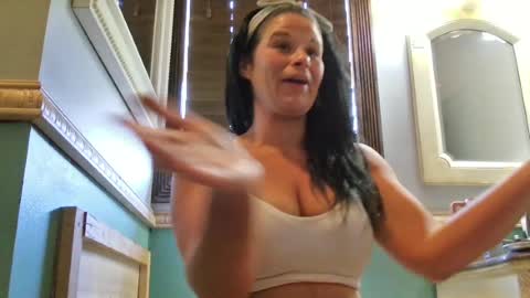 Snapshot of pixieluxxx chatting on 04-28-26, 02:11 PixieLuxXx online show from 04-28-26, 02:11