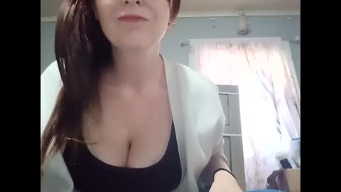 Snapshot of pizzedwife chatting on 12-03-24, 10:18 pizzedwife online show from 12-03-24, 10:18