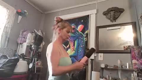 pizzedwife online show from 04-07-26, 11:15