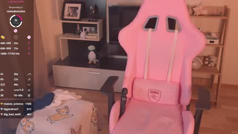 Snapshot of plastic_beach chatting on 01-20-25, 09:24 Lene online show from 01-20-25, 09:24