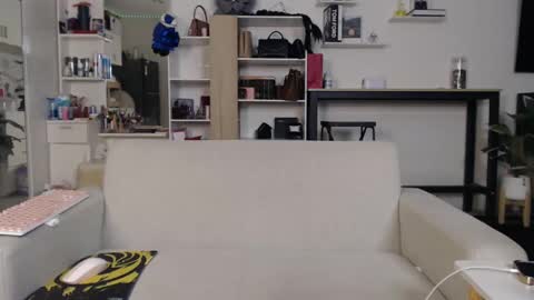 plasticgirll online show from 02-14-25, 05:25