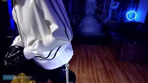 Snapshot of plasticme chatting on 02-21-26, 09:27 plasticme online show from 02-21-26, 09:27