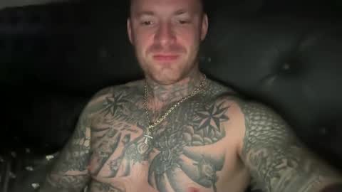 Snapshot of platinum_338 chatting on 09-29-25, 01:27 platinum_338 online show from 09-29-25, 01:27