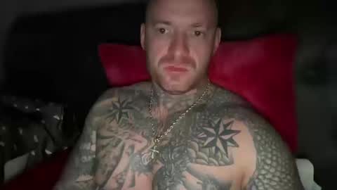 Snapshot of platinum_338 chatting on 10-10-25, 01:32 platinum_338 online show from 10-10-25, 01:32