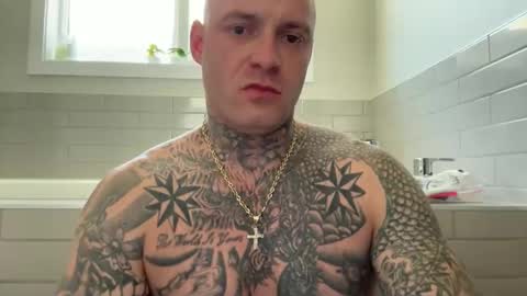 Snapshot of platinum_338 chatting on 10-25-25, 07:52 platinum_338 online show from 10-25-25, 07:52