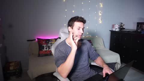 Arsenii online show from 12-26-24, 11:03