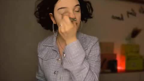 Snapshot of playbabee chatting on 10-28-25, 01:03 Vikky is here online show from 10-28-25, 01:03