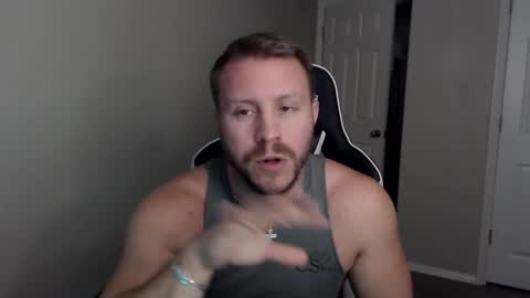 Player online show from 10-24-25, 05:42