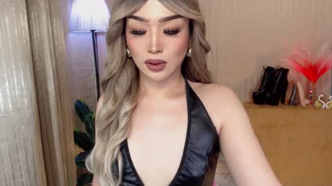 Snapshot of playful_angel1598 chatting on 06-23-26, 01:03 ARA online show from 06-23-26, 01:03