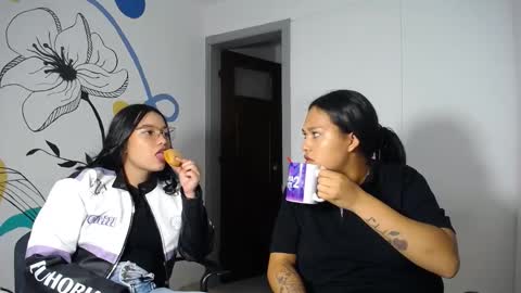 Snapshot of playful_girls3909 chatting on 03-05-25, 12:05 sweed online show from 03-05-25, 12:05