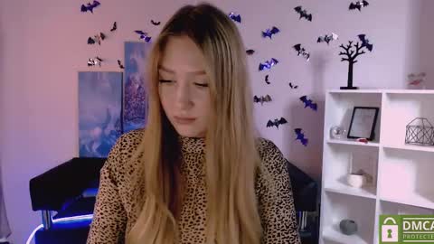 Snapshot of playful_sophie chatting on 12-24-24, 03:16 Sophie online show from 12-24-24, 03:16