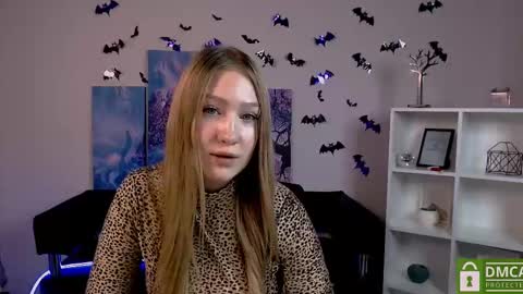 Snapshot of playful_sophie chatting on 12-24-24, 06:17 Sophie online show from 12-24-24, 06:17