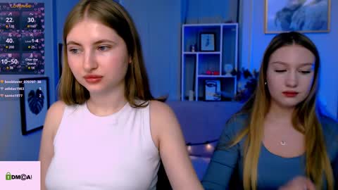 Snapshot of playful_sophie chatting on 01-05-25, 04:27 Sophie online show from 01-05-25, 04:27