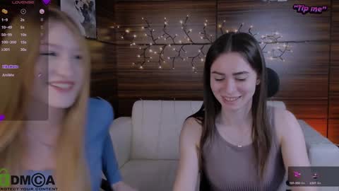 Snapshot of playful_sophie chatting on 01-27-25, 11:33 Sophie online show from 01-27-25, 11:33