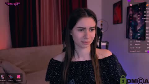 Snapshot of playful_sophie chatting on 01-30-25, 09:47 Sophie online show from 01-30-25, 09:47