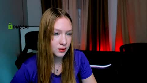 Snapshot of playful_sophie chatting on 02-07-25, 02:37 Sophie online show from 02-07-25, 02:37