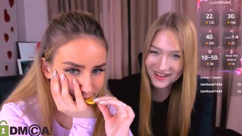 Snapshot of playful_sophie chatting on 02-20-25, 12:41 Sophie online show from 02-20-25, 12:41