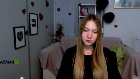 Snapshot of playful_sophie chatting on 02-23-25, 06:45 Sophie online show from 02-23-25, 06:45