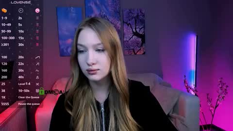 Snapshot of playful_sophie chatting on 10-10-25, 10:31 Sophie online show from 10-10-25, 10:31