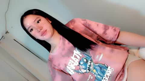 Snapshot of playfulcock69_kate chatting on 12-21-25, 01:24 kate online show from 12-21-25, 01:24