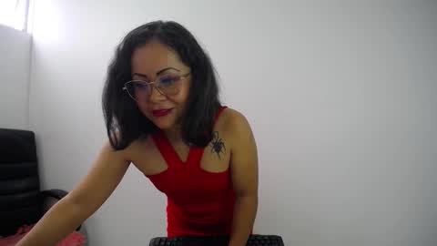 Snapshot of playfullpaulina chatting on 02-25-26, 01:10 playfullpaulina online show from 02-25-26, 01:10