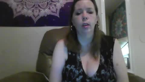 Snapshot of playfulmaryjane2017 chatting on 02-20-25, 04:25 playfulmaryjane2017 online show from 02-20-25, 04:25