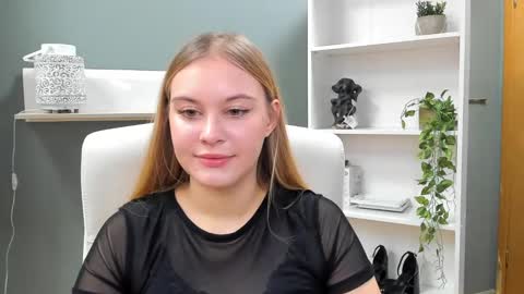 Snapshot of playgirl_valeria chatting on 12-29-24, 07:39 Valeria online show from 12-29-24, 07:39