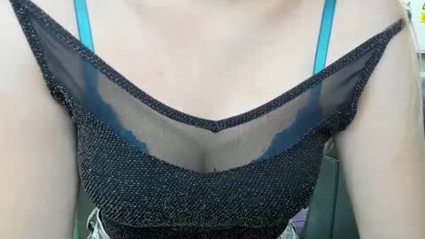 Snapshot of playgirl_valeria chatting on 02-09-25, 05:54 Valeria online show from 02-09-25, 05:54