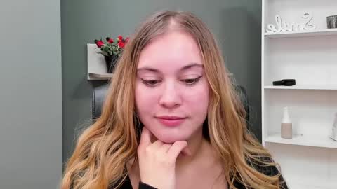 Snapshot of playgirl_valeria chatting on 03-09-25, 08:52 Valeria online show from 03-09-25, 08:52