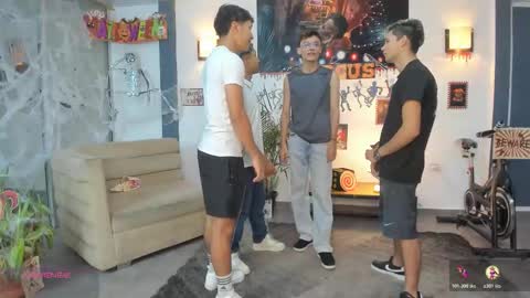 Snapshot of playhardsex chatting on 10-27-25, 11:09 online show from 10-27-25, 11:09