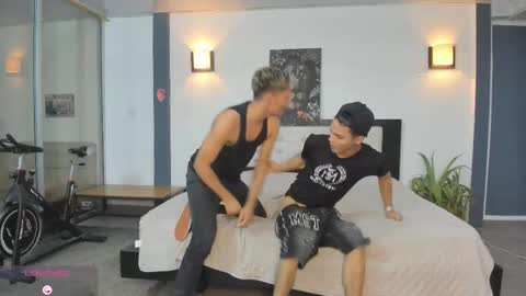 Snapshot of playhardsex chatting on 11-12-25, 11:03 online show from 11-12-25, 11:03