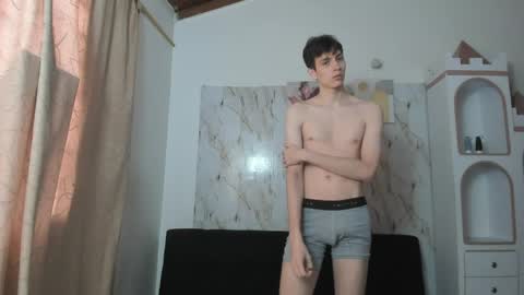 Dilan and Alan online show from 04-16-26, 01:23