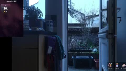 Play Me online show from 03-10-25, 06:27