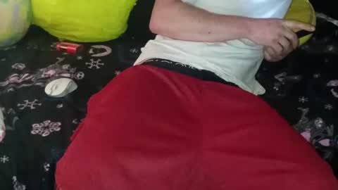 Snapshot of playtimetommy1 chatting on 06-05-26, 02:56 boogie online show from 06-05-26, 02:56