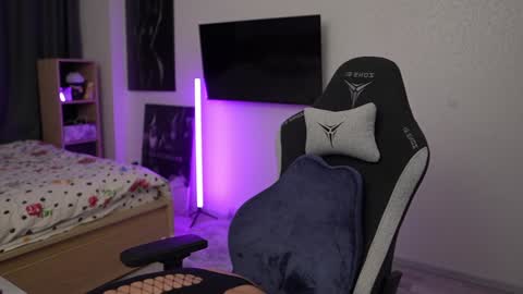 21 y.o Mila online show from 03-05-25, 05:08