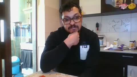 Snapshot of pleas3s_sweet chatting on 02-08-25, 11:44 pleas3s_sweet online show from 02-08-25, 11:44